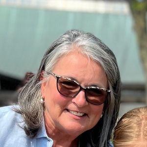 Meet your Posher, Linda